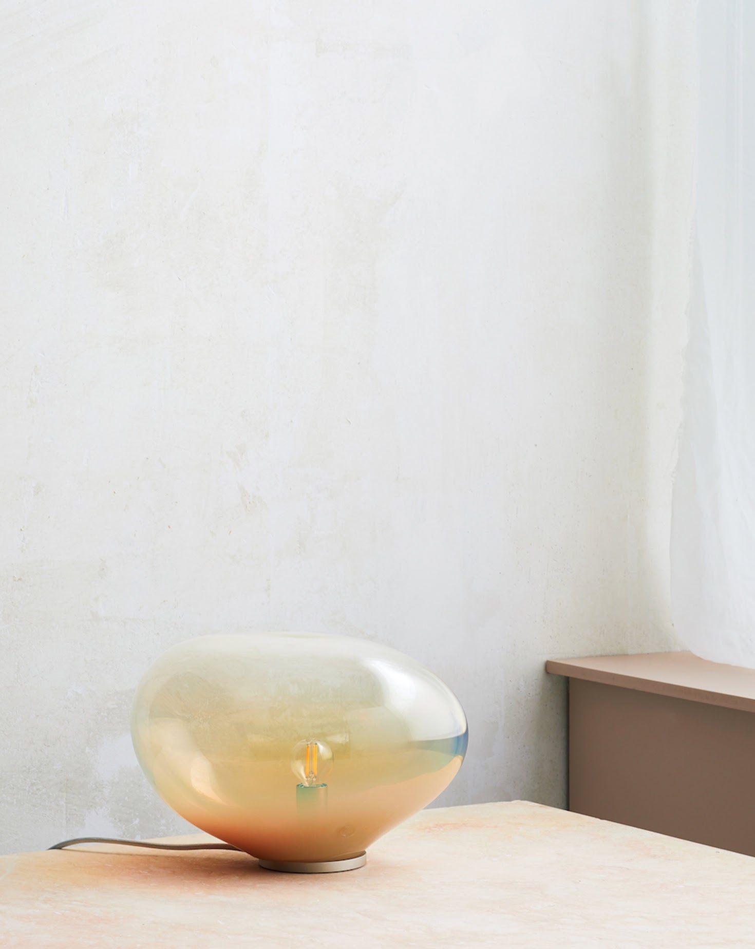 Sedna I Amber Iridescent Table Lamp