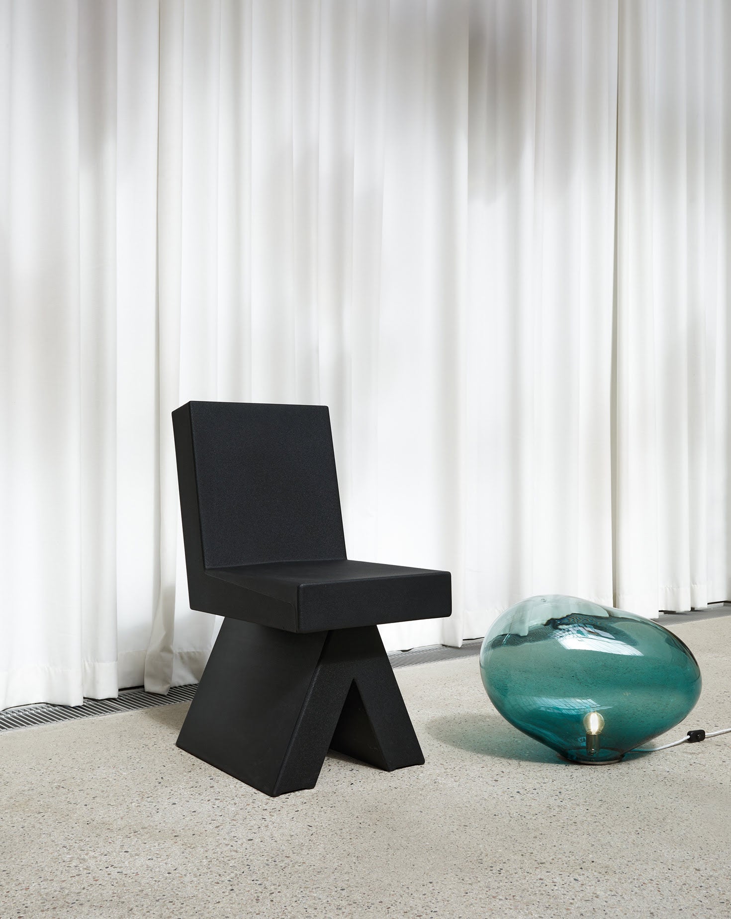 Sedna I Petrol Table Lamp