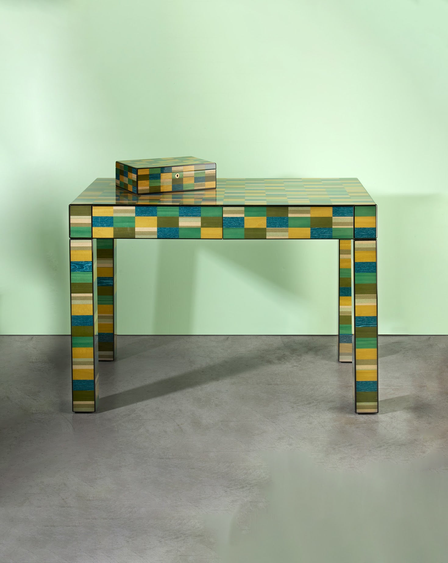 Venezia Wood and Inlay Veneer Desk
