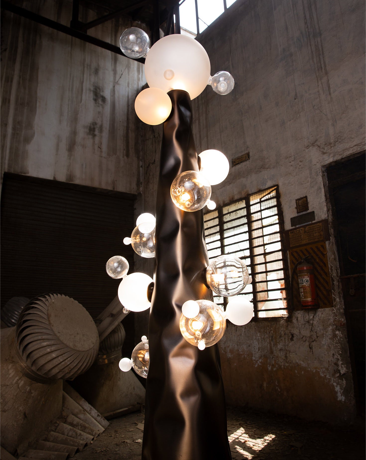 Molecule Floor Lamp Nitush - Aroosh