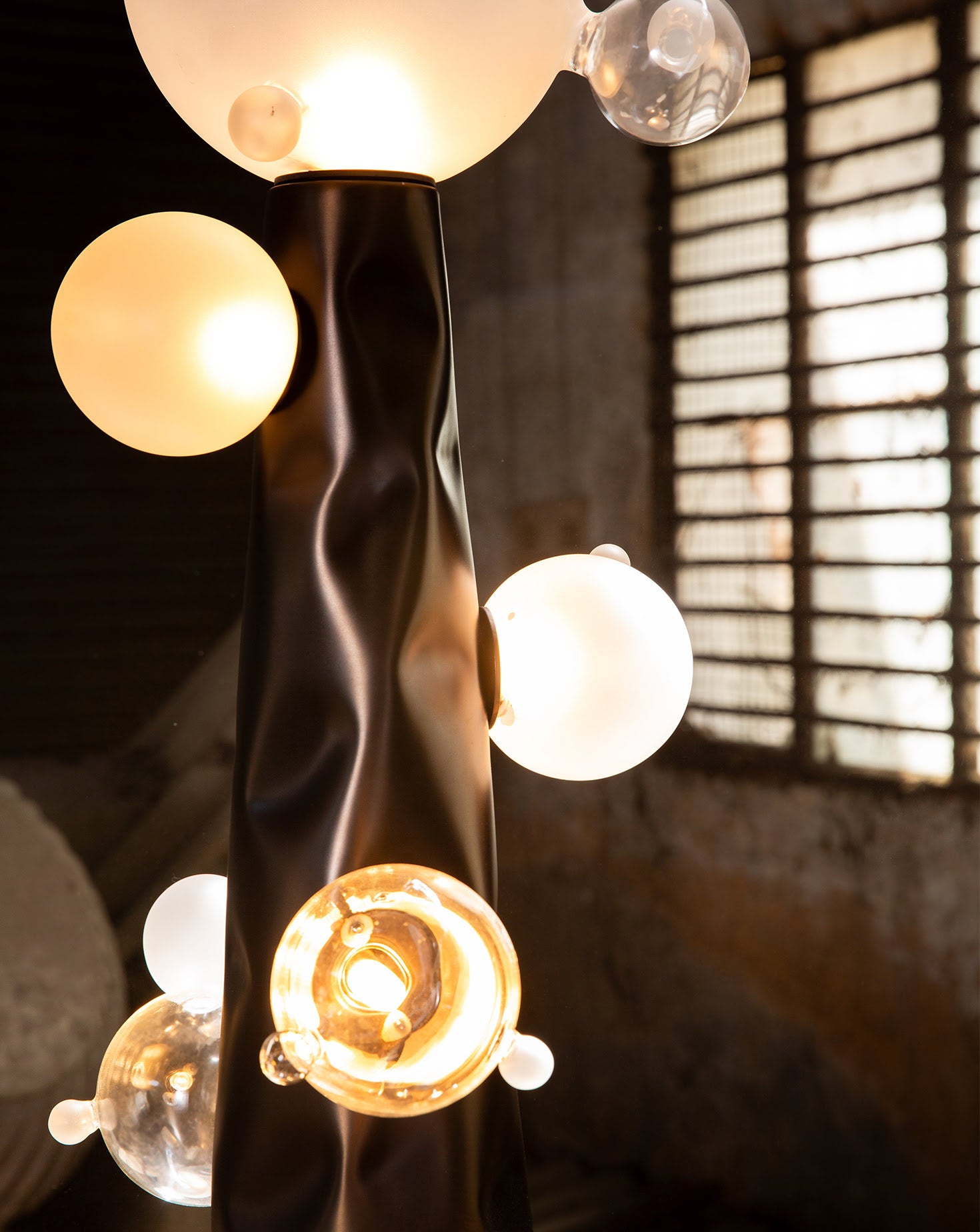 Molecule Floor Lamp Nitush - Aroosh