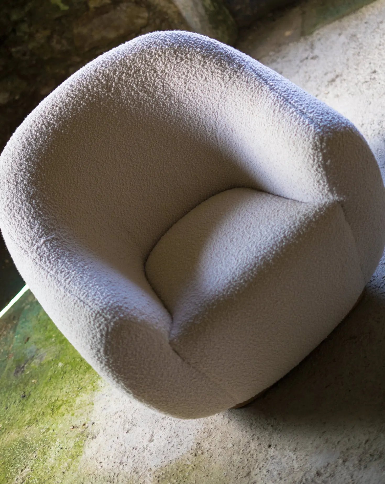 Niemeyer II Armchair Insidherland