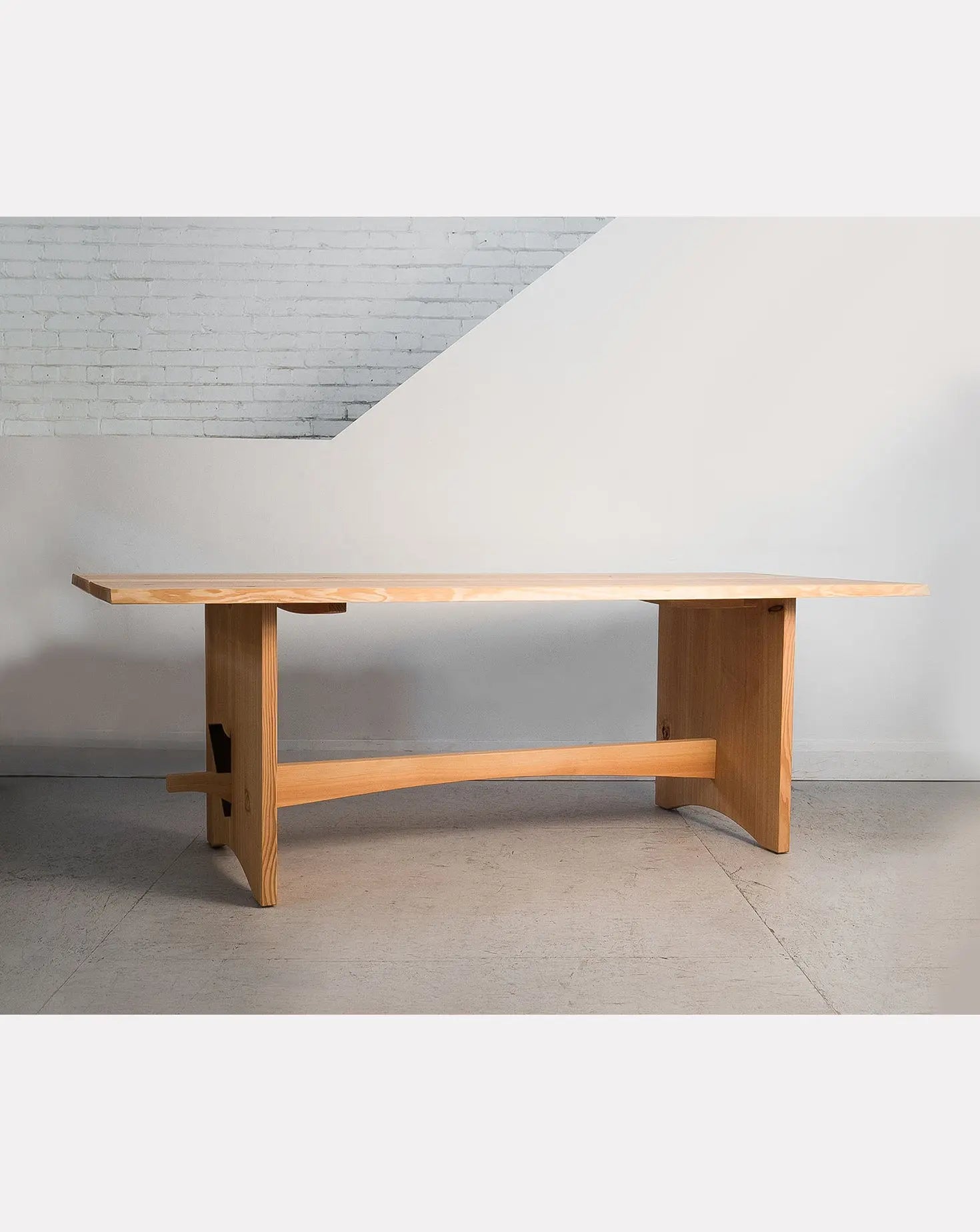 Simard Dining Table Goldfinger