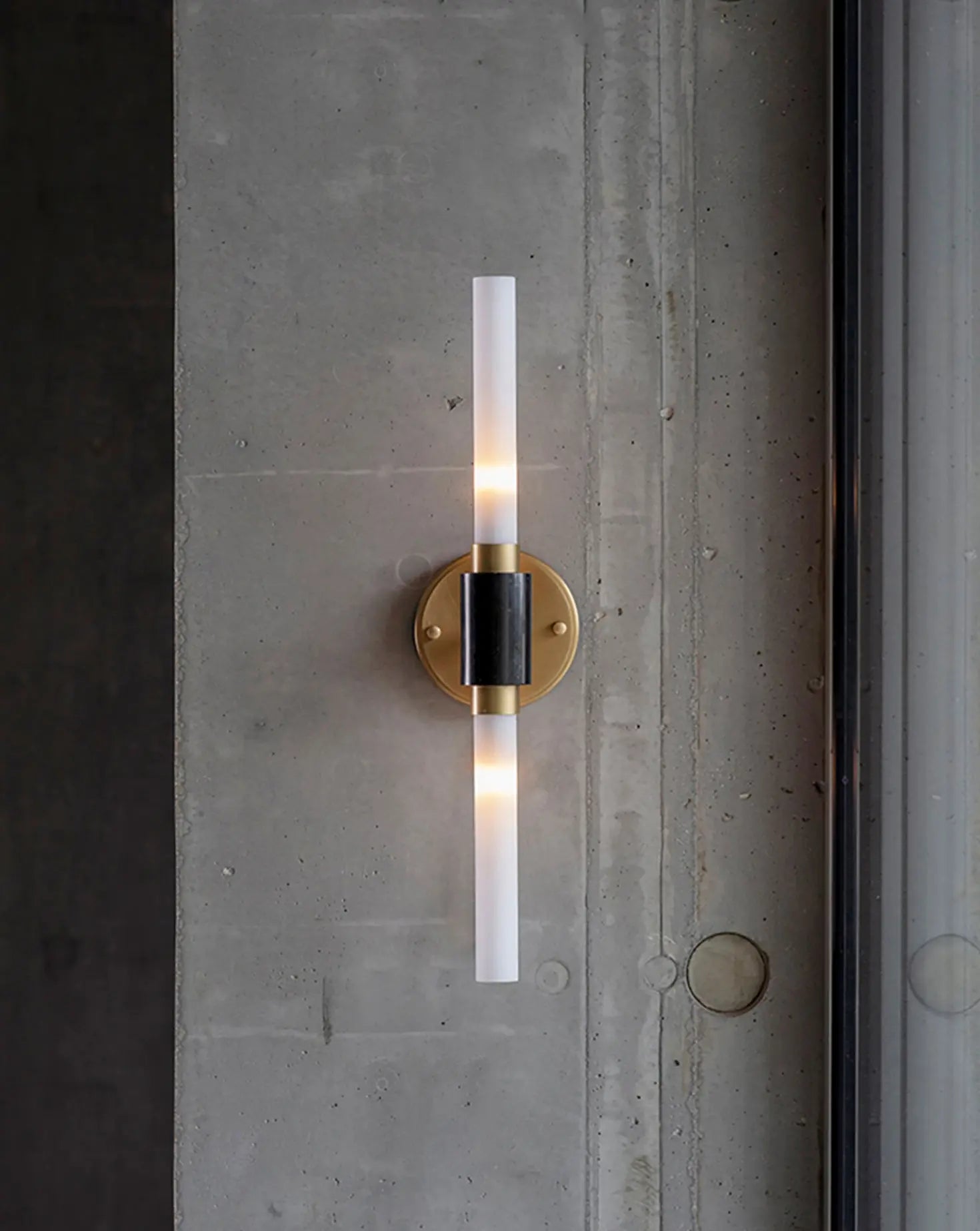 Strip Wall Light Square In Circle