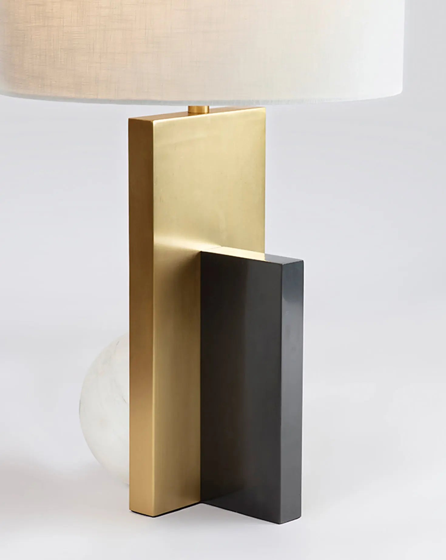 Triadic Table Lamp Square In Circle