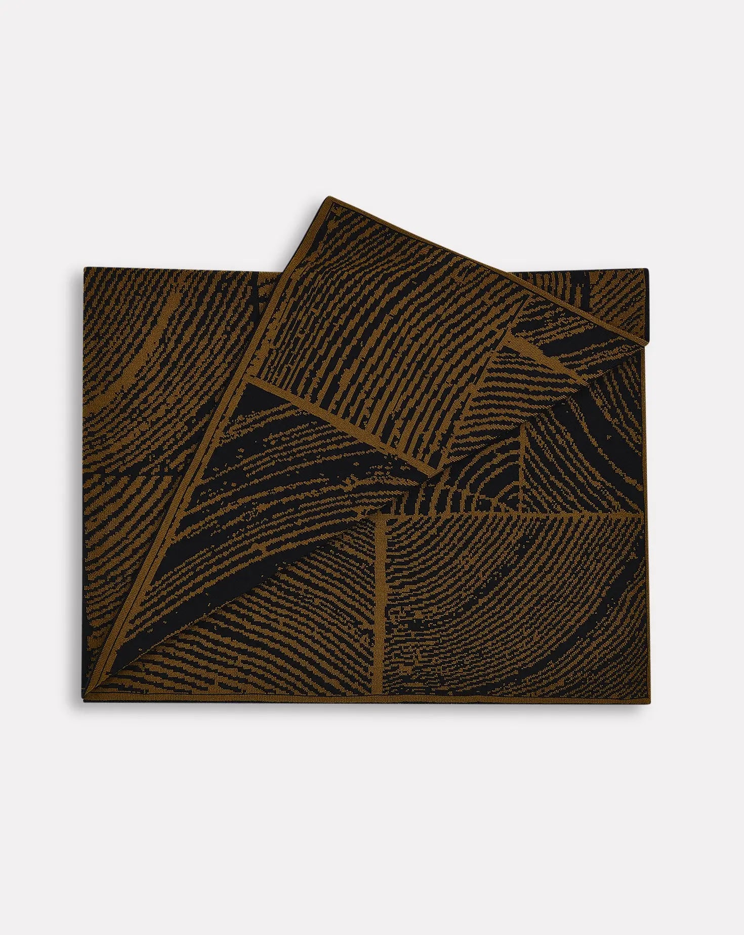 Wood Block Moss Throw Ambar