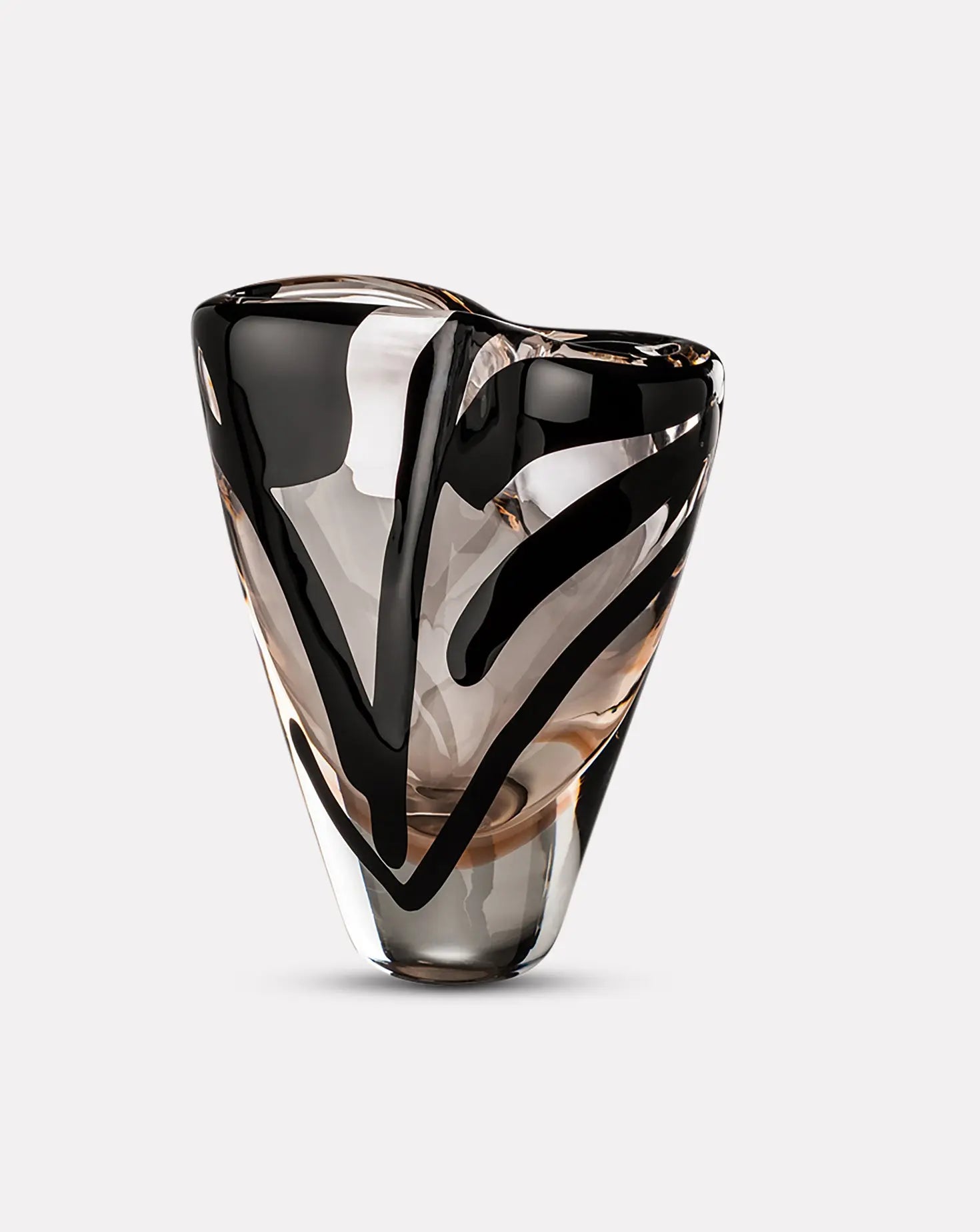 files/black-belt-otto-vase-ii.jpg