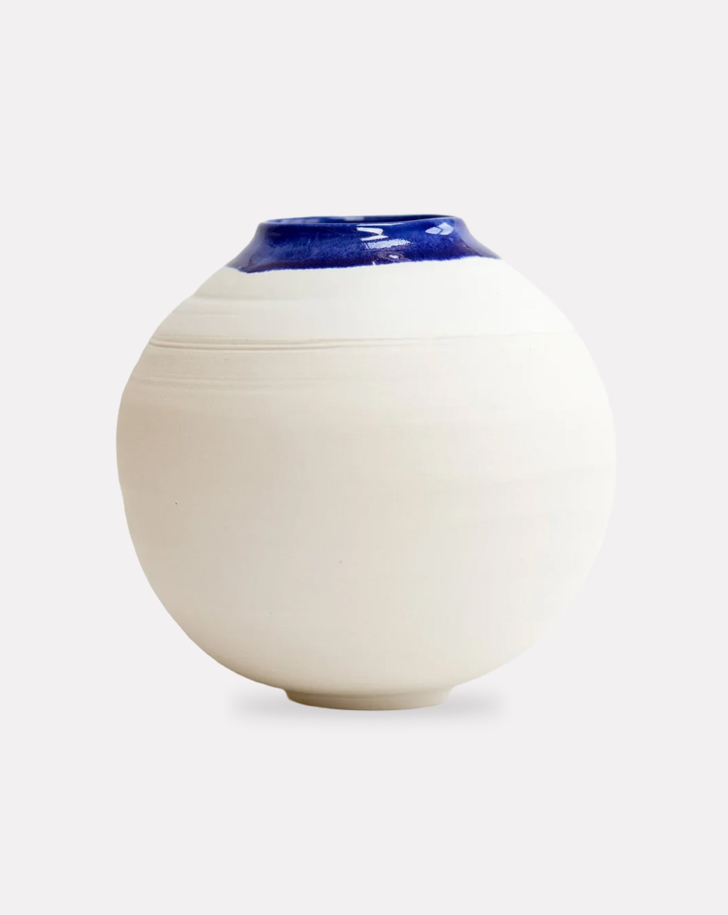 Cobal Blue and White Porcelain Moon Jar