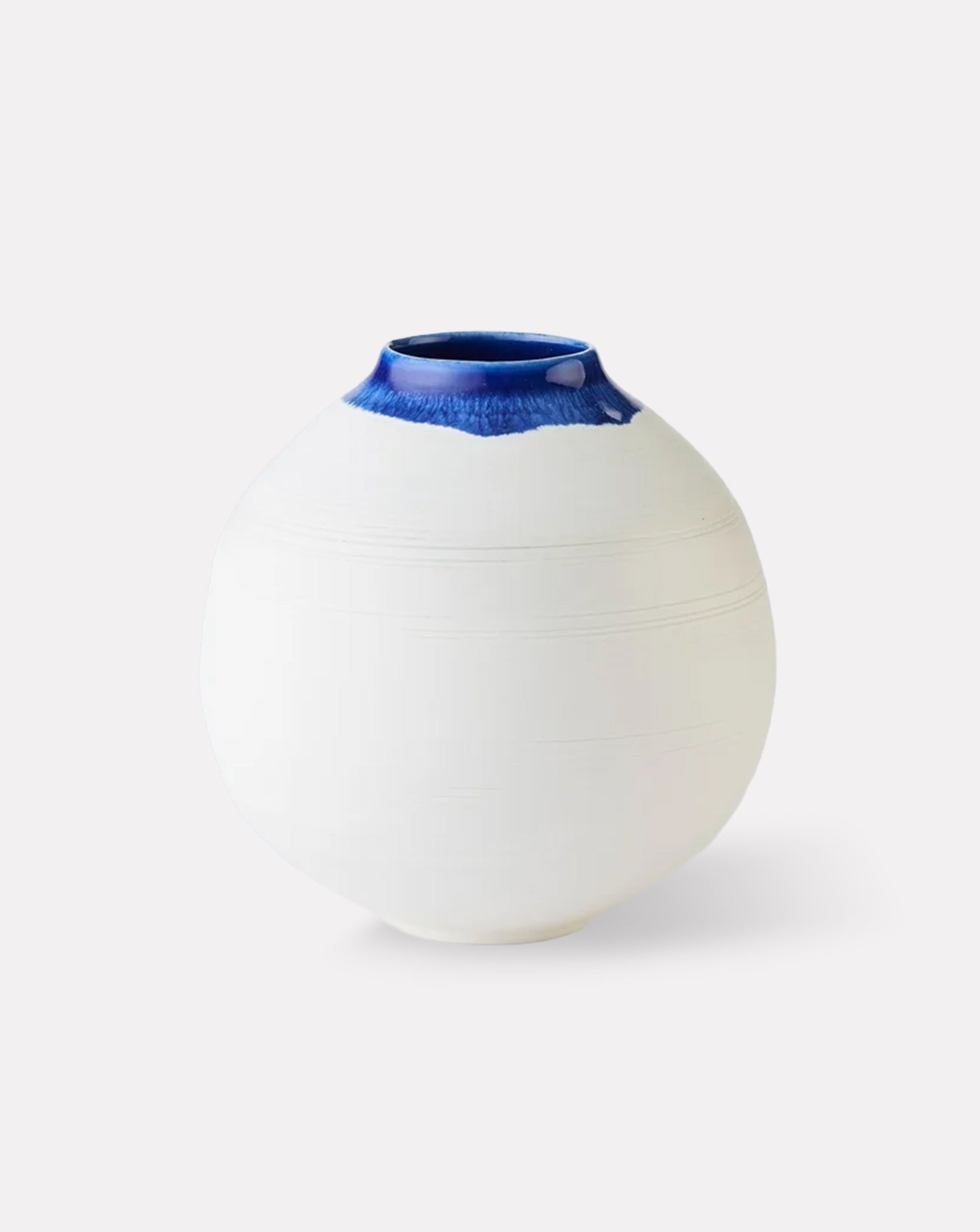 Cobal Blue and White Porcelain Moon Jar