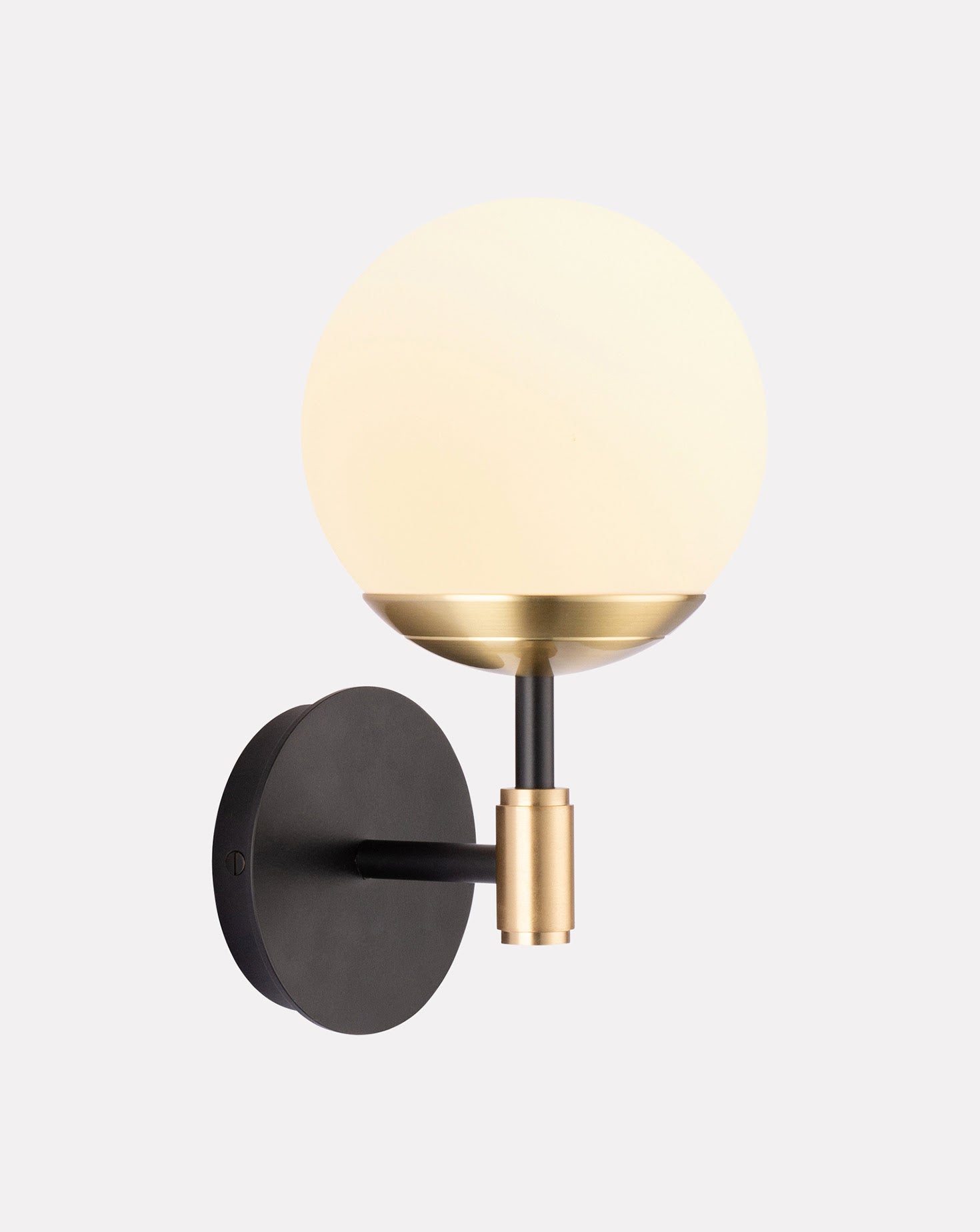 IO Single Wall Light