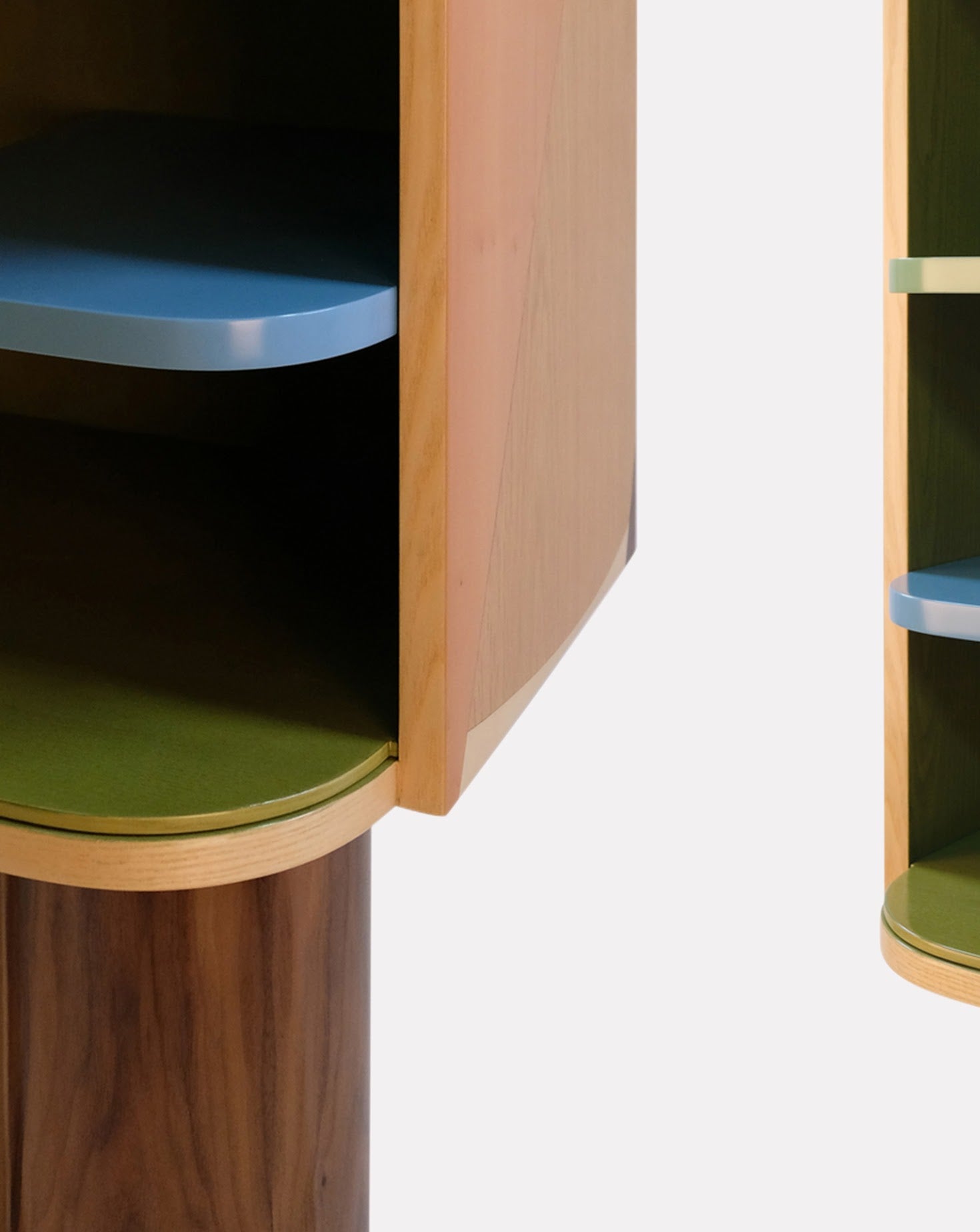 Ih Maj In Oak and Walnut Wood Cabinet
