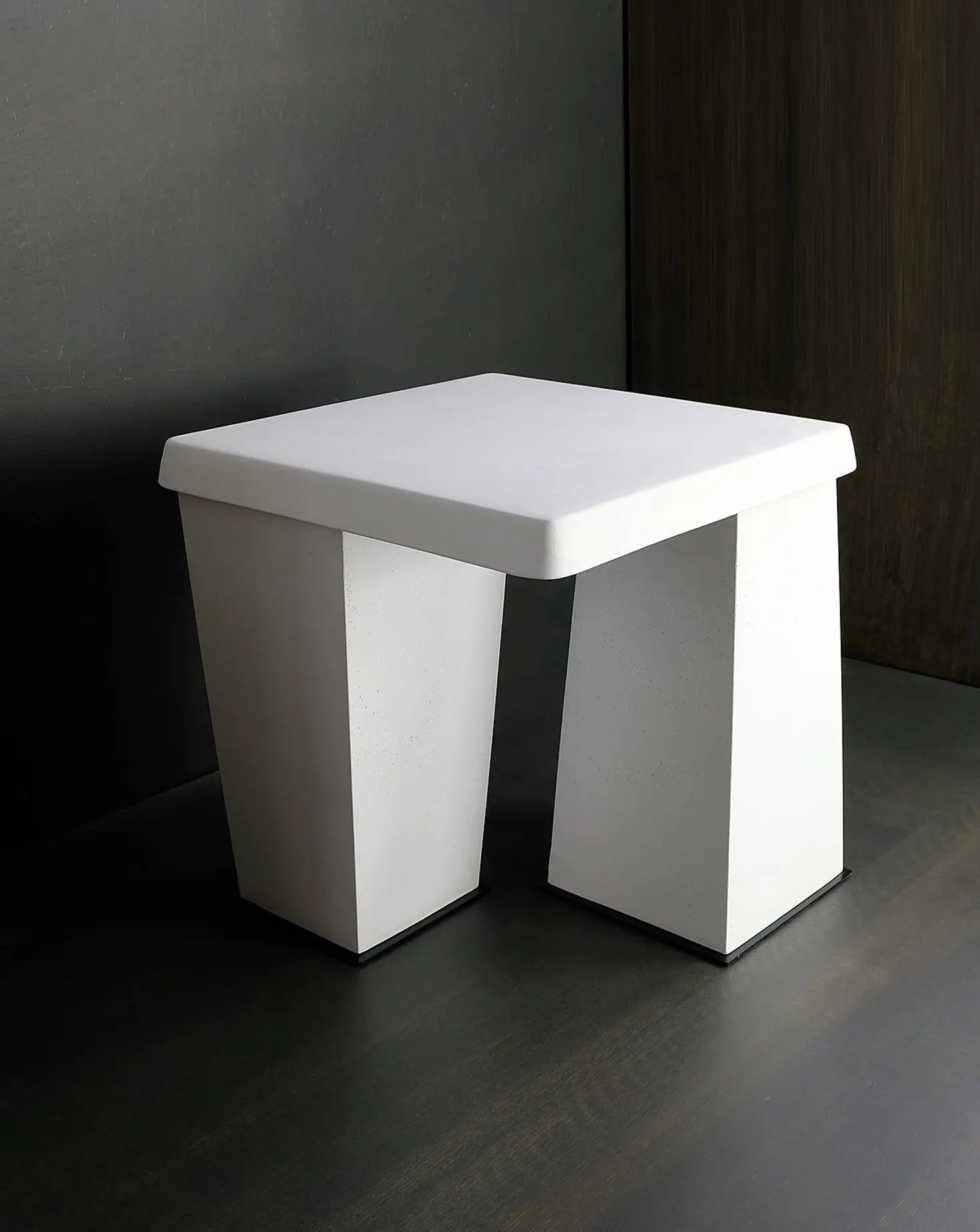 Franc Side Table Alentes