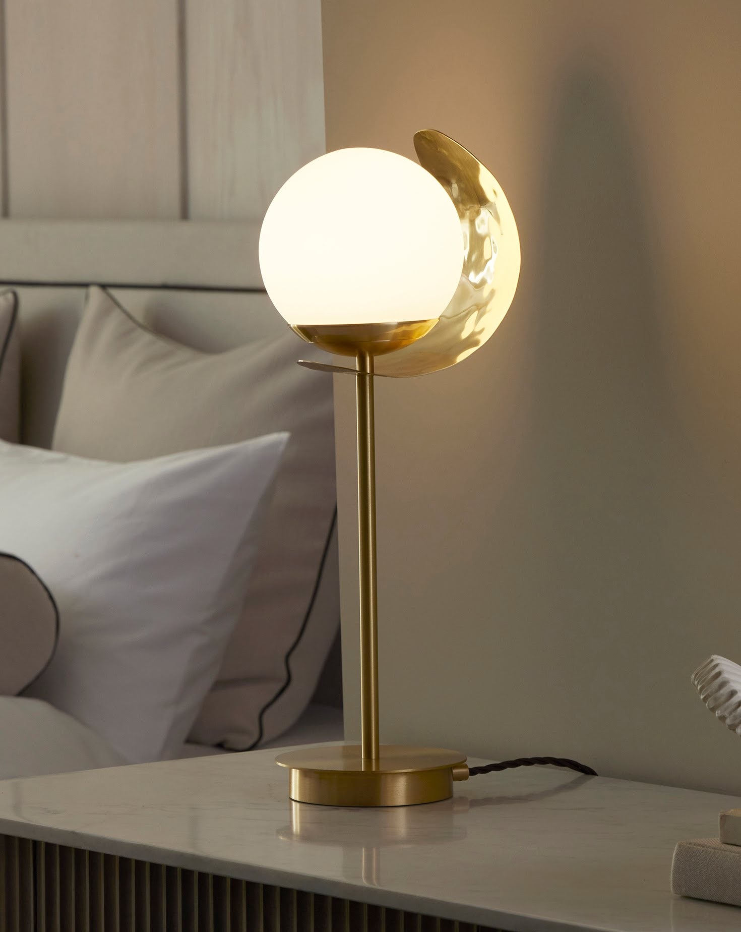 Callisto Alabaster Table Lamp