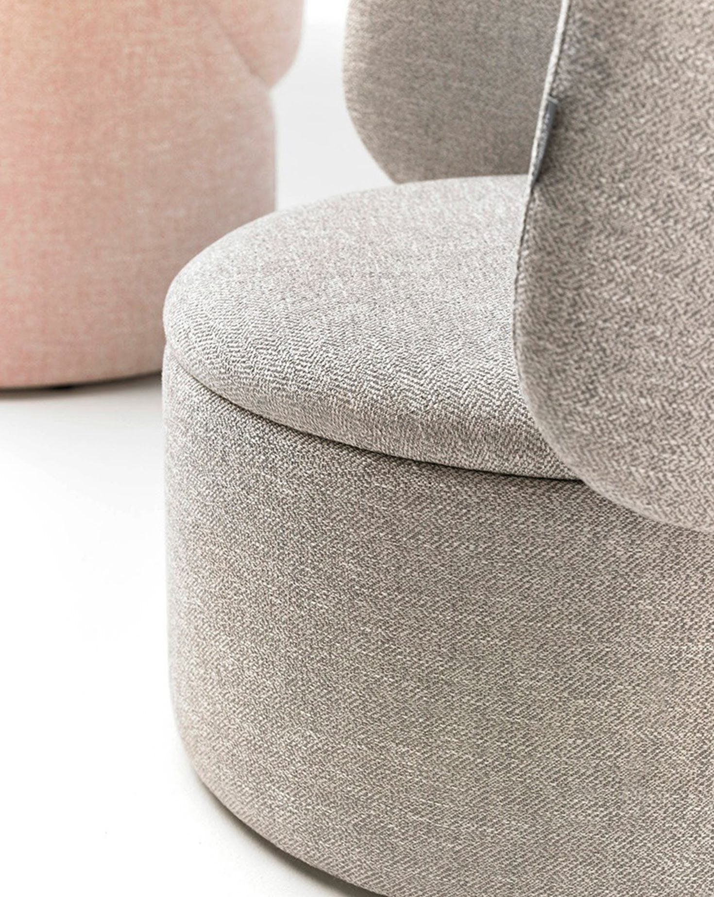 Cobra-S Pink Armchair