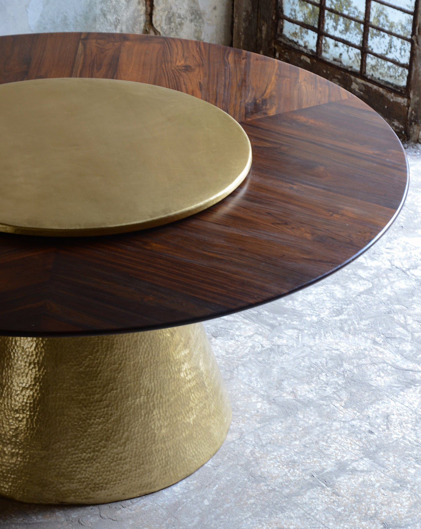 Mathaar Circular  Dining Table