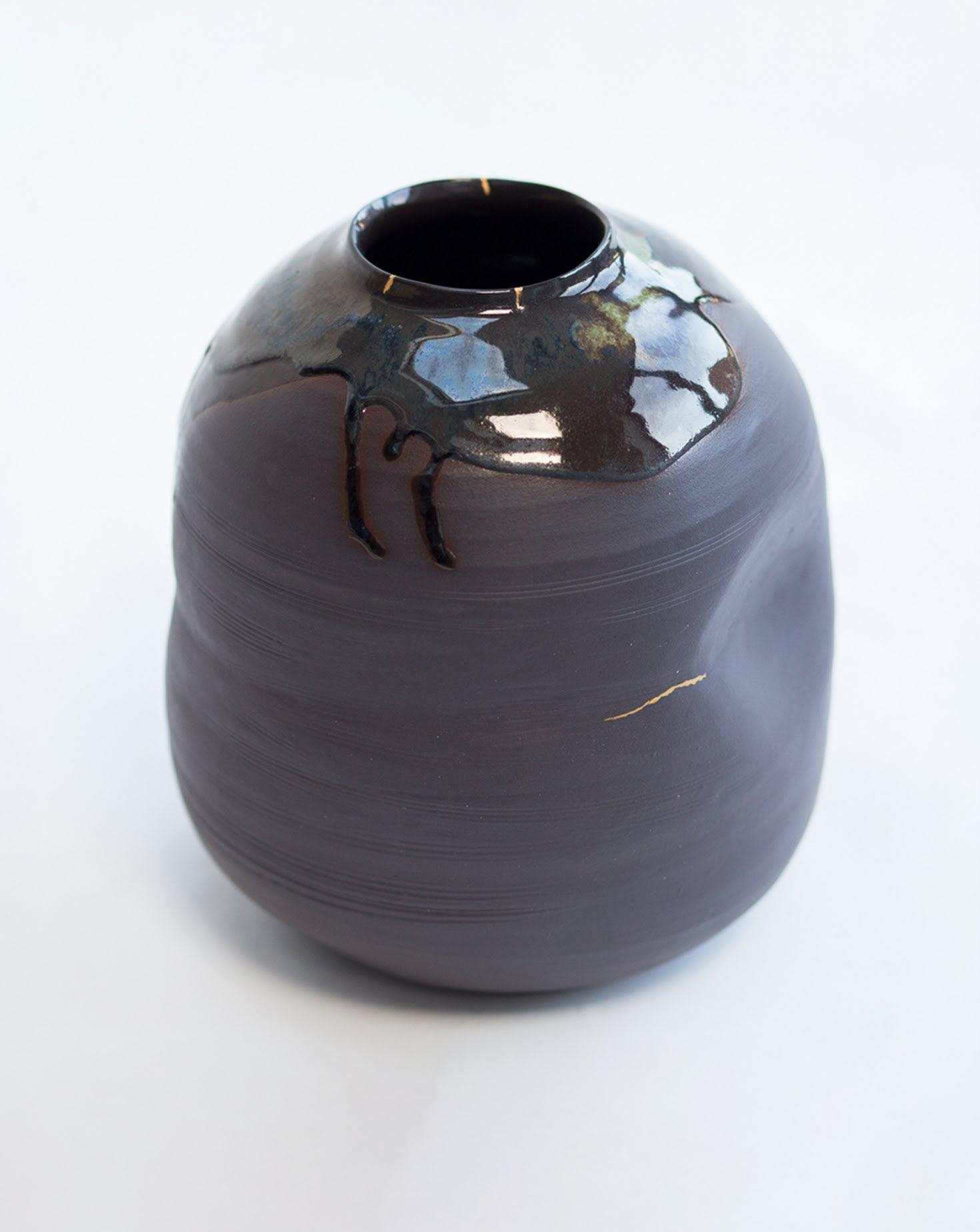 Large Kintsugi Tenmoku Moon Jar Vessel