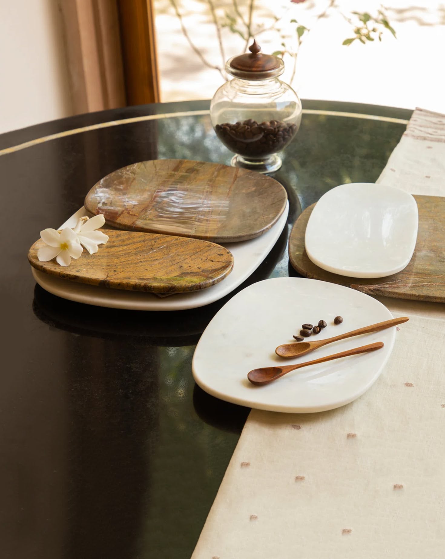 Reva Platter Marble White Sets of 3