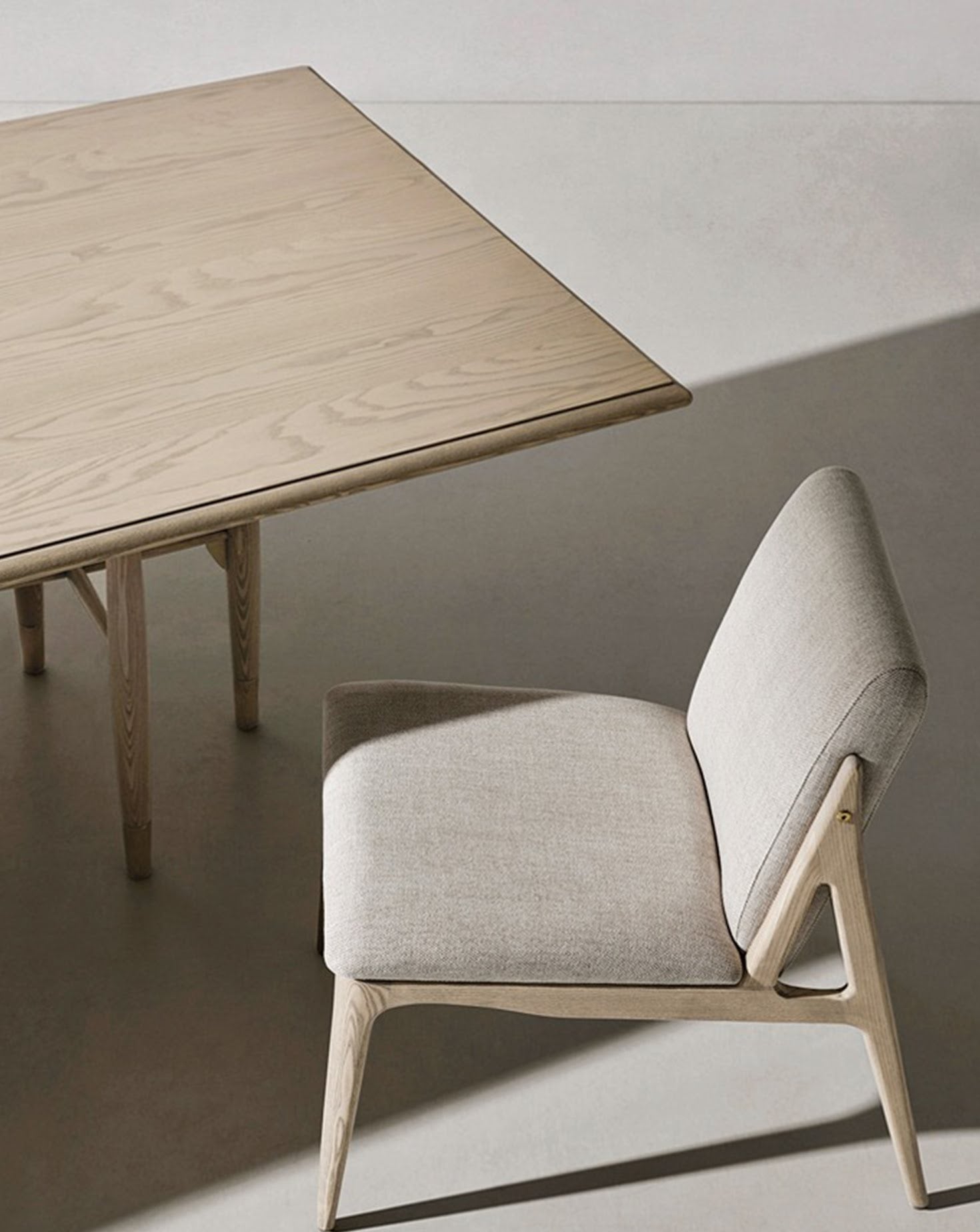 Shi Leather Dining Chair