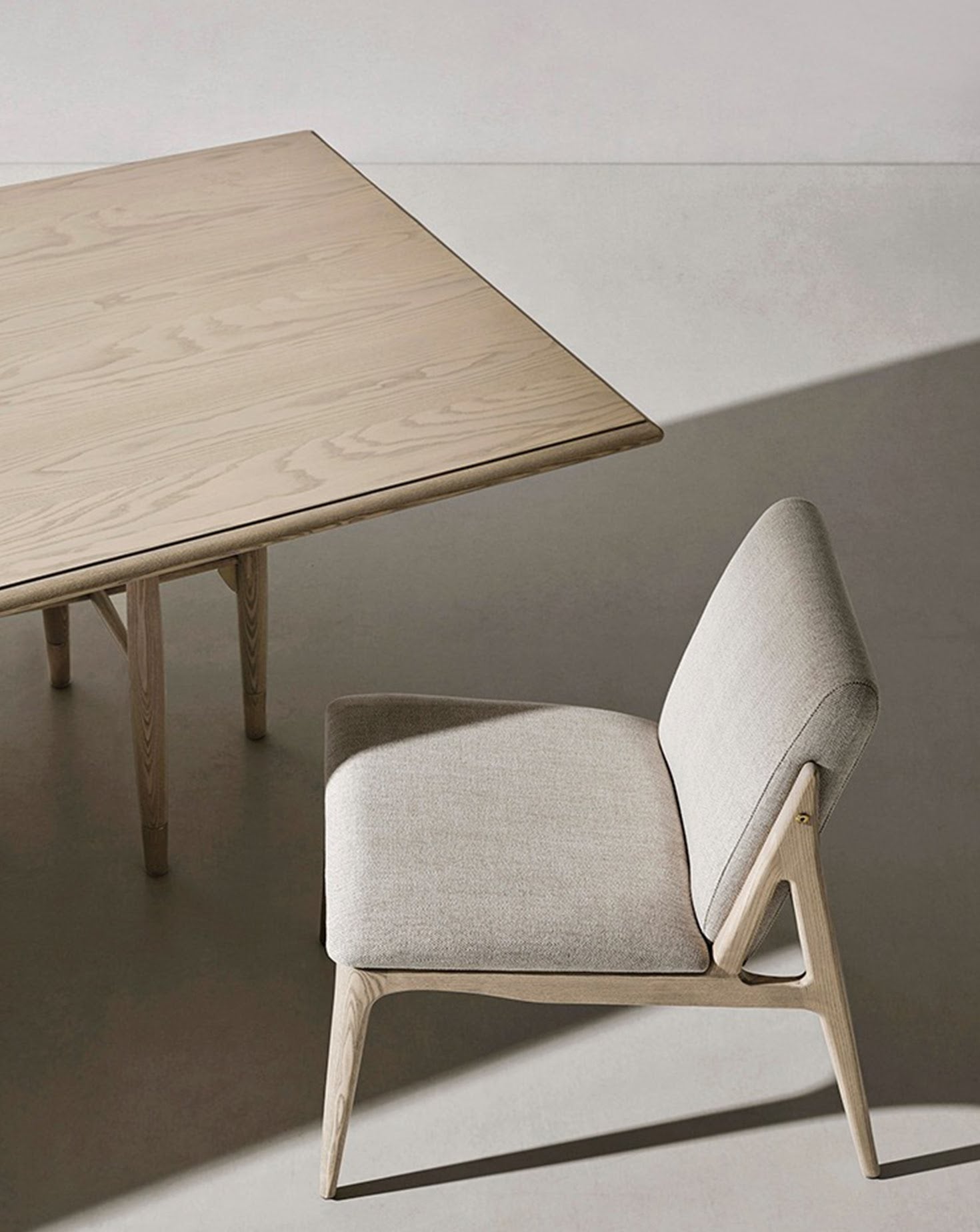 Shi Leather Dining Chair
