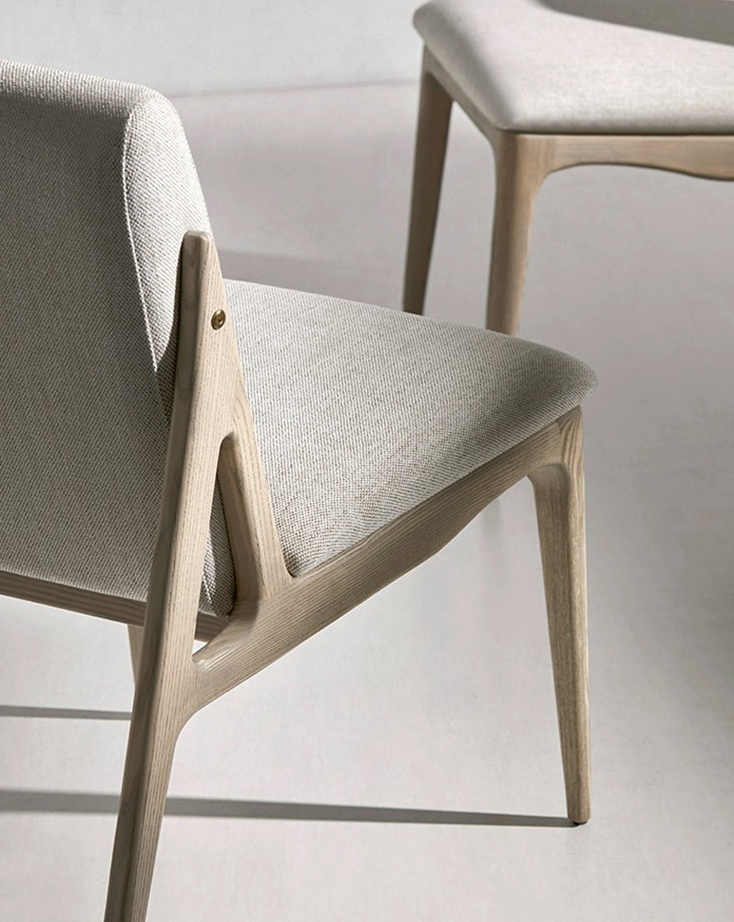 Shi Leather Dining Chair